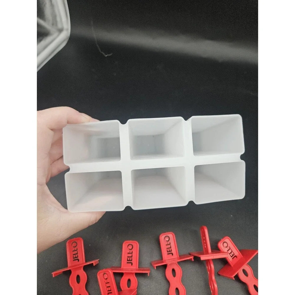 Jell-o Pudding  or Ice Pop Molds Vintage Plastic White and Red Makes 6 Pops